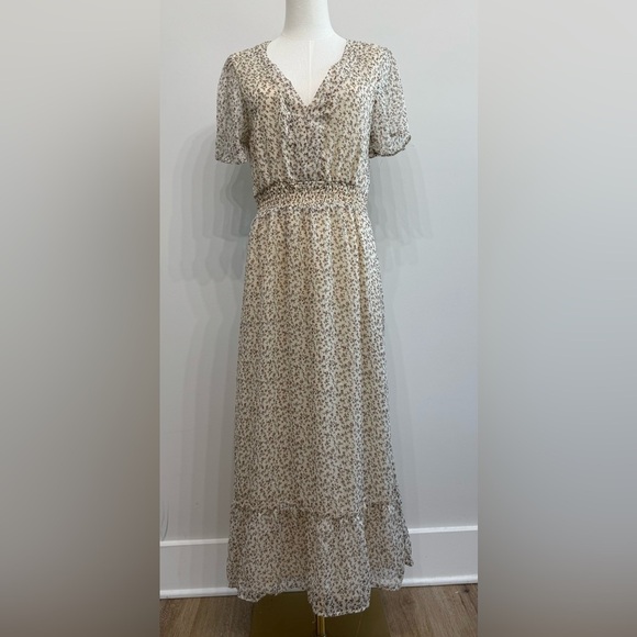 Dex Dresses & Skirts - Dex Size S Cream and Brown Floral Midi Dress Flutter Sleeve